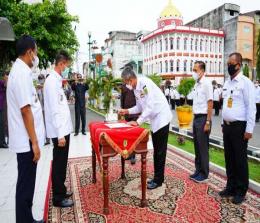 Bupati Rohil, Afrizal Sintong kukuhkan 590 pejabat di lingkungan Pemkab Rohil. 